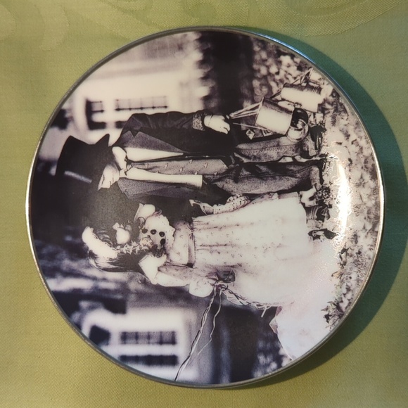 Kim Anderson Pretty as a Picture Commemorative Wedding Art Plate, 1997 - Picture 3 of 9